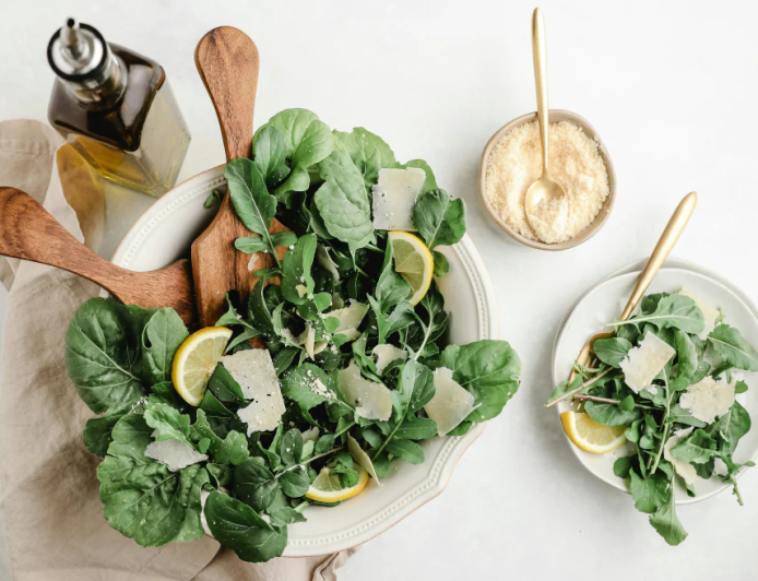 Spinach and mushroom quiche